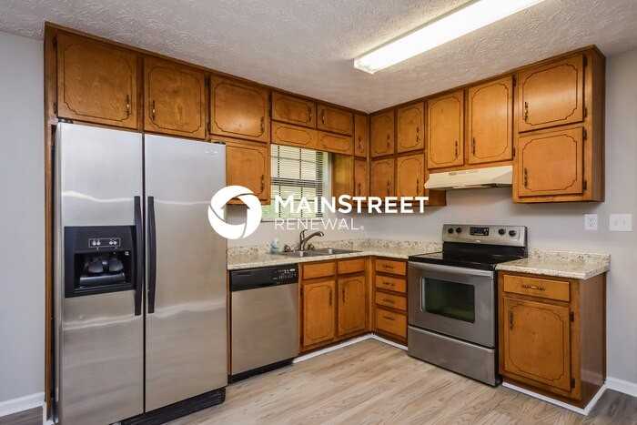 8313 Creek St - Photo 7 of 17