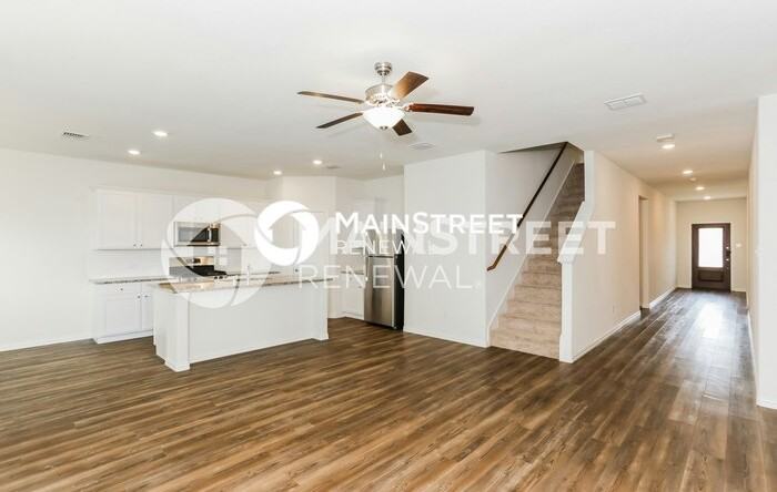 648 Ridgeback Trl - Photo 4 of 17