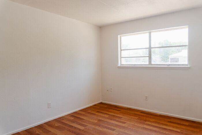 1514 29th Pl #2 - Photo 5 of 9