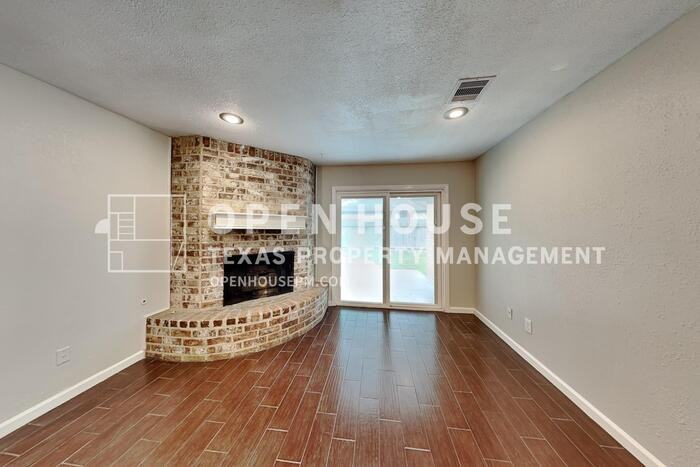 14318 Ella Lee Ln - Photo 4 of 21