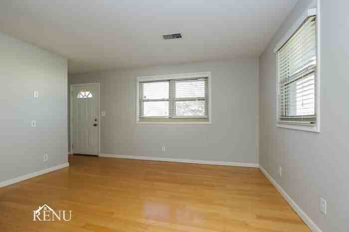 116 Marshall Ct - Photo 4 of 20