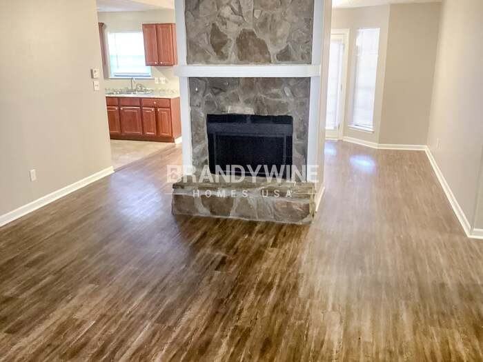 7272 Indian Hill Trl - Photo 4 of 24