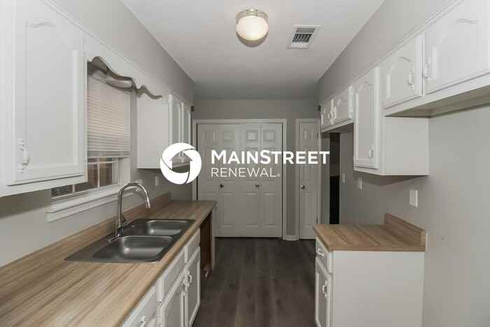 1616 Camille Way - Photo 6 of 16