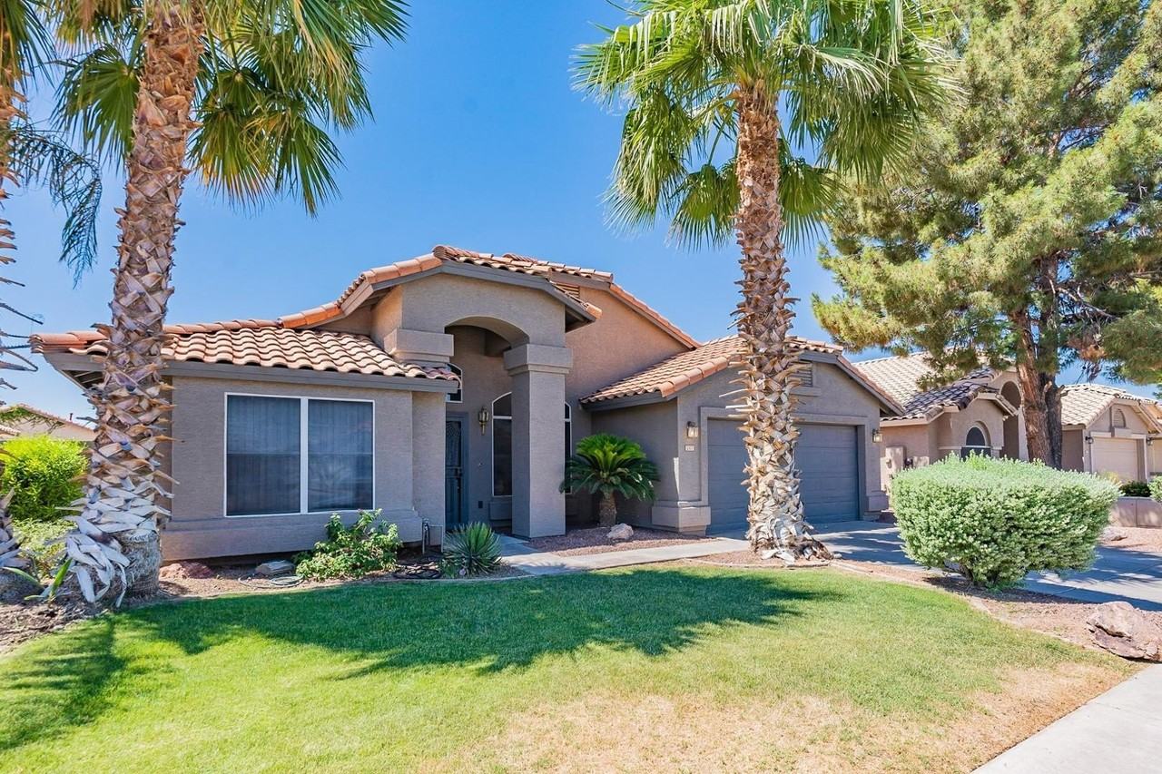 12471 W Holly St - Photo 7 of 45