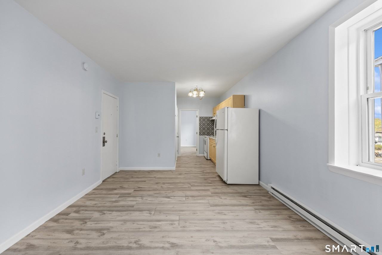 60 Center St #9 - Photo 4 of 20