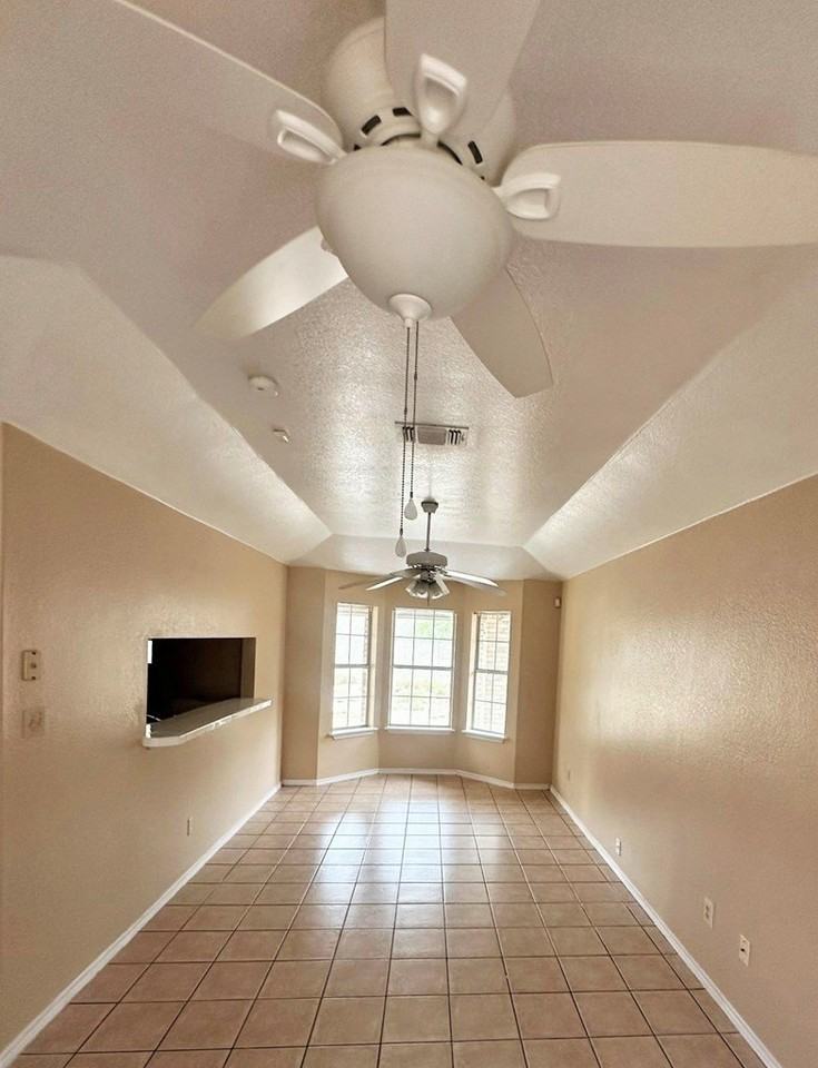 1472 Timber Valley Dr - Photo 2 of 19