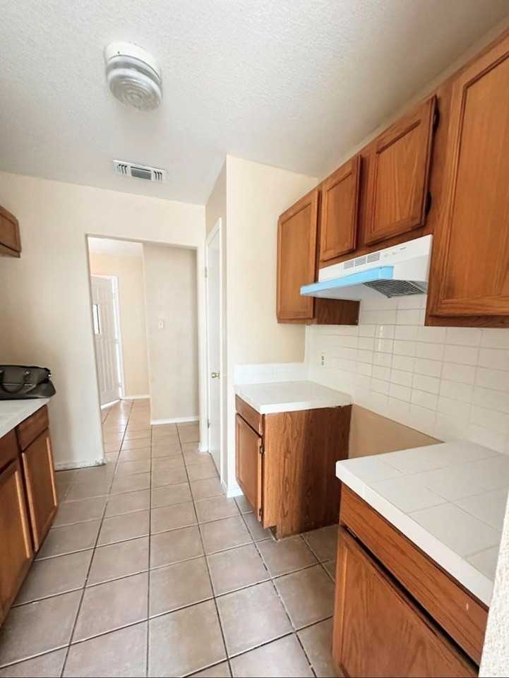 1472 Timber Valley Dr - Photo 7 of 19