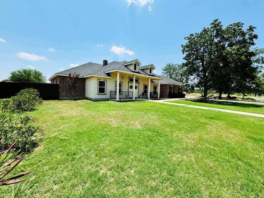 243 Eagle View Rd - Photo 2 of 28