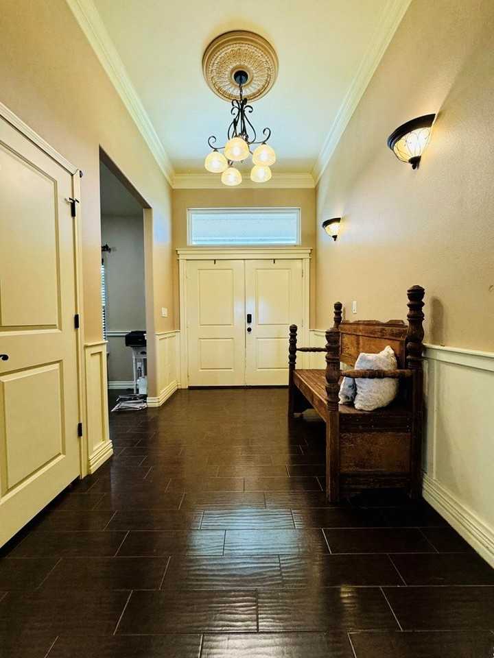 243 Eagle View Rd - Photo 5 of 28