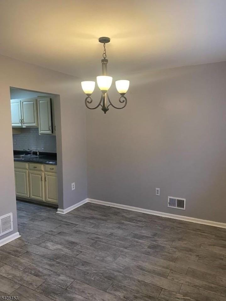 7 Rutgers Dr #7 - Photo 7 of 15