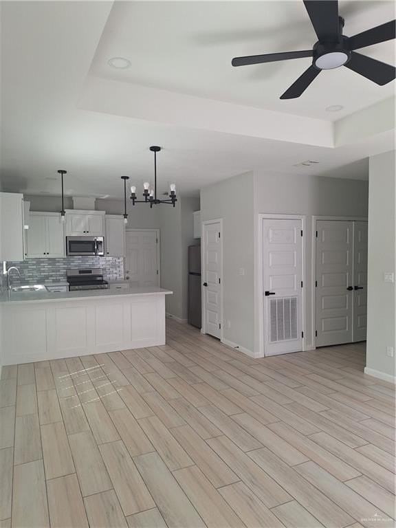 1019 N Clarence Ave #2 - Photo 3 of 10