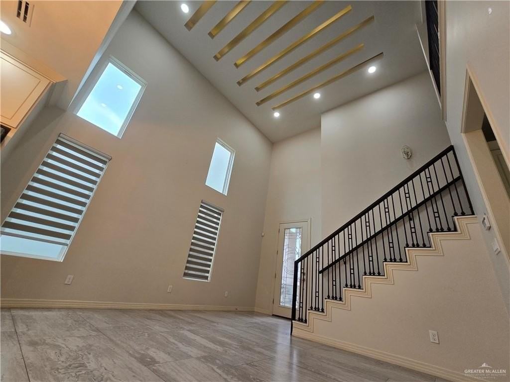 2319 Dorado Dr - Photo 2 of 23