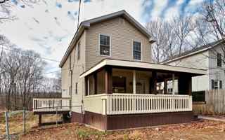 featured image of 422 Brown Trl