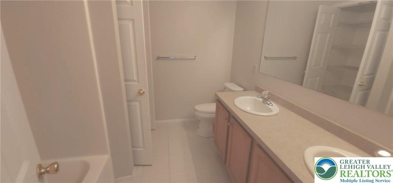 1600 Greystone Cir - Photo 5 of 18