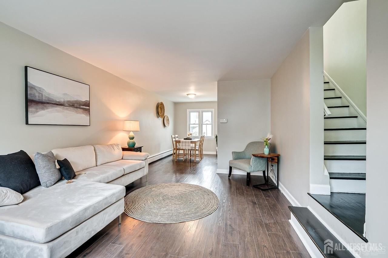 35 Victory Ct - Photo 5 of 14