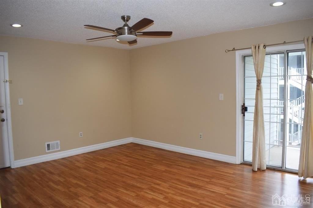 61 Brighton Way - Photo 4 of 16