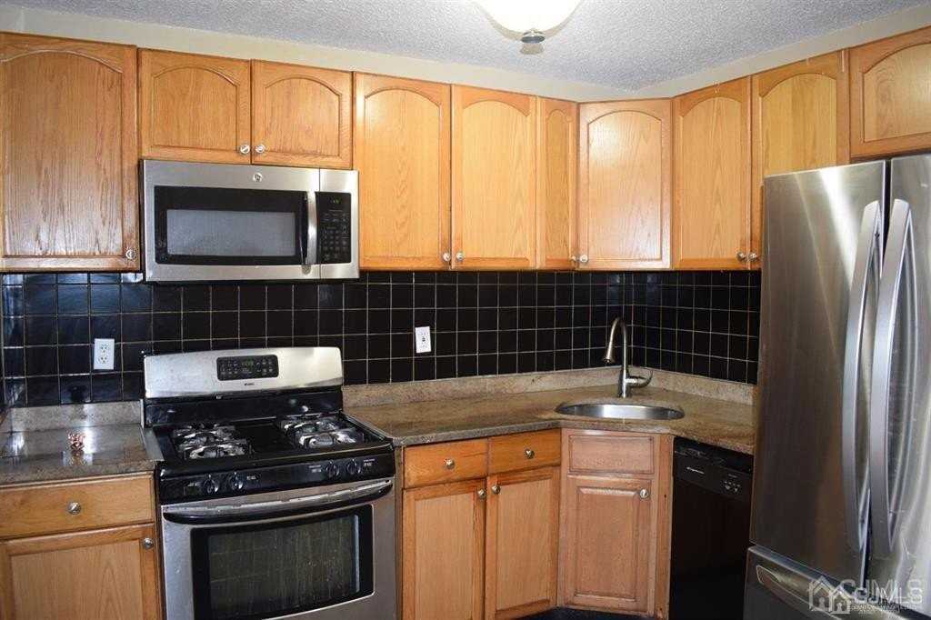 61 Brighton Way - Photo 6 of 16