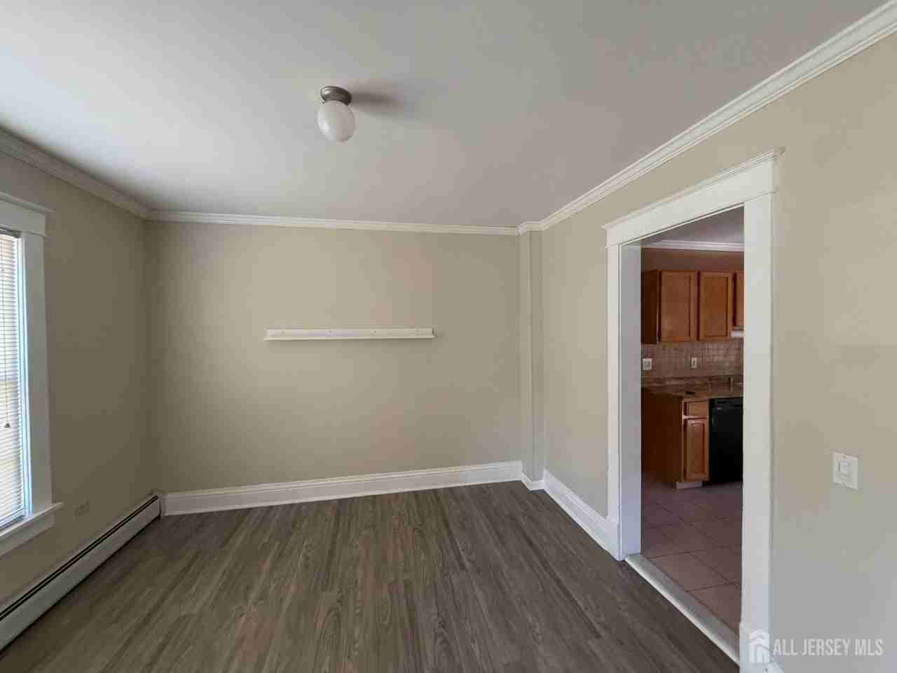 628 Grove Ave - Photo 3 of 21