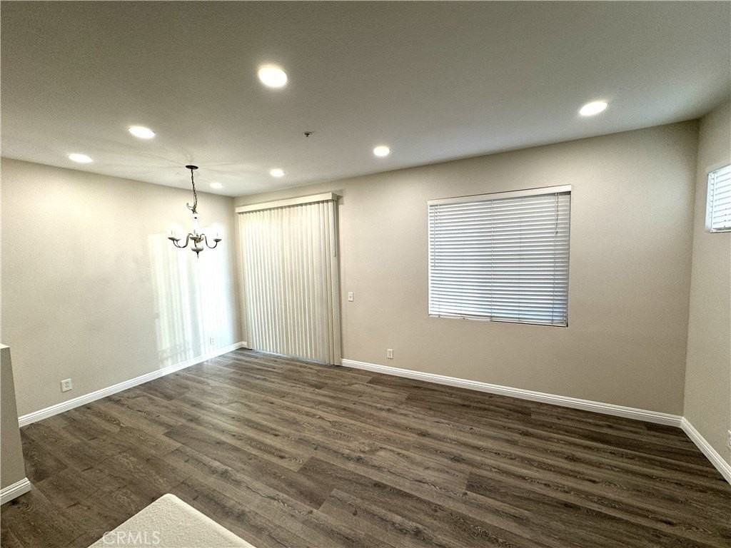 88 Mission Ct - Photo 4 of 11