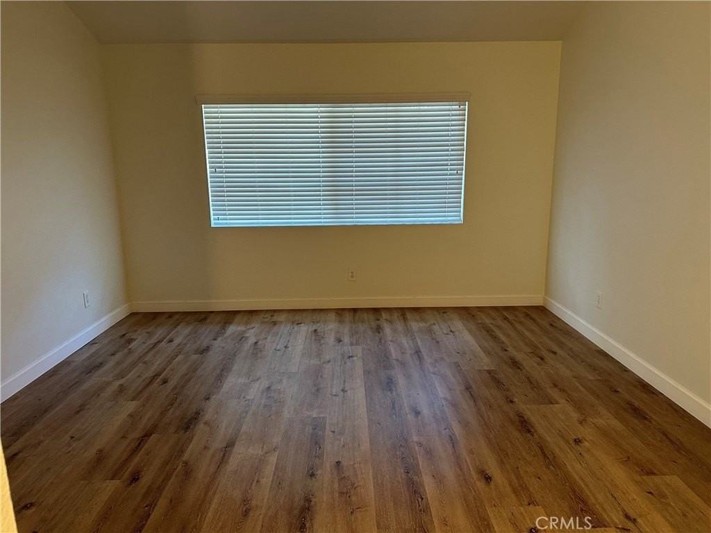 11450 186th St - Photo 5 of 11