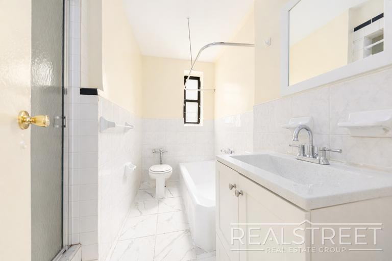 100 E 21st St #617 - Photo 7 of 7