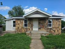 815 N Wilson Ave - Photo 1 of 1
