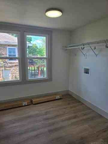 815 N Wilson Ave - Photo 3 of 16