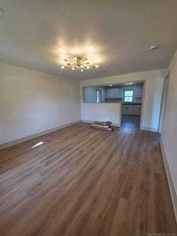 815 N Wilson Ave - Photo 5 of 16