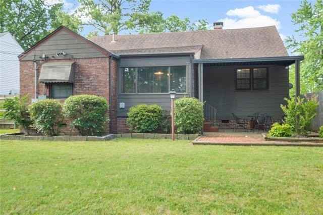 4707 E 9th St - Photo 5 of 27