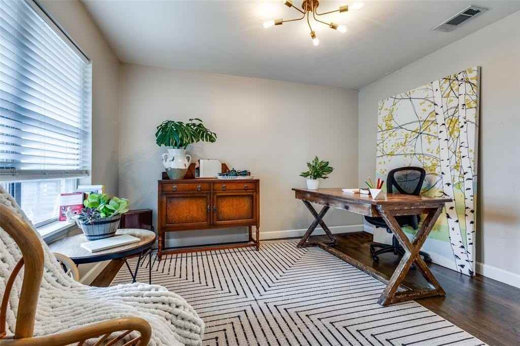 1200 Tipps Rd - Photo 7 of 32