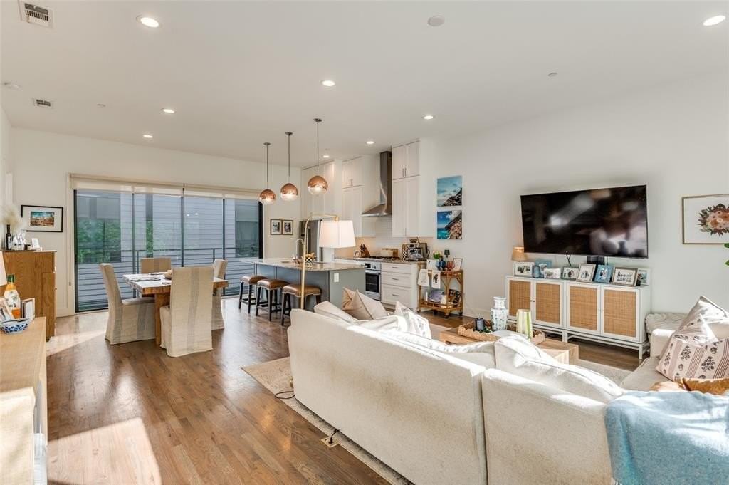 2211 Moser Ave #4 - Photo 7 of 25