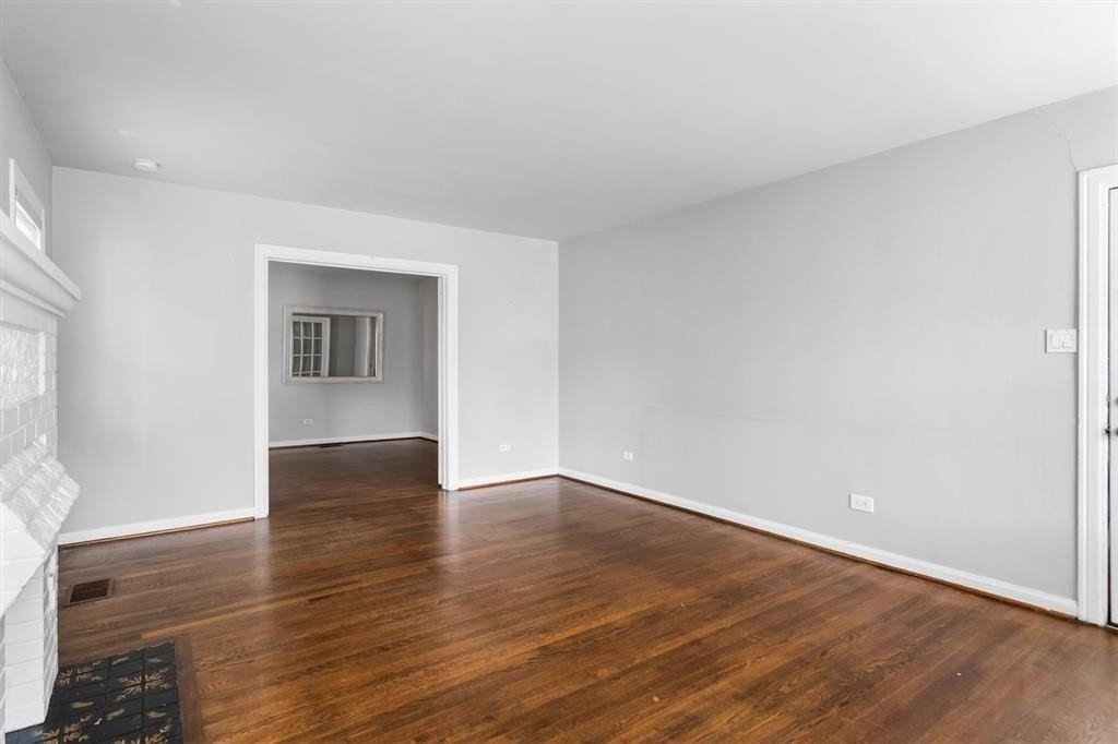 6129 Reiger Ave - Photo 7 of 31