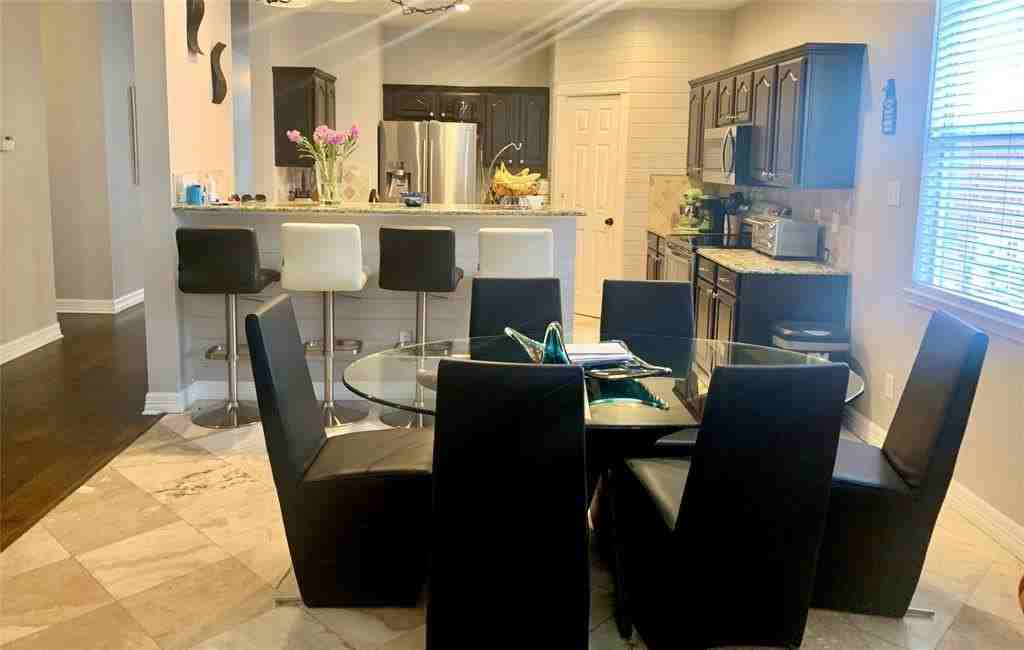 9628 Anns Way - Photo 4 of 25