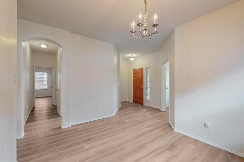 4728 Meadow Green Trl - Photo 5 of 40