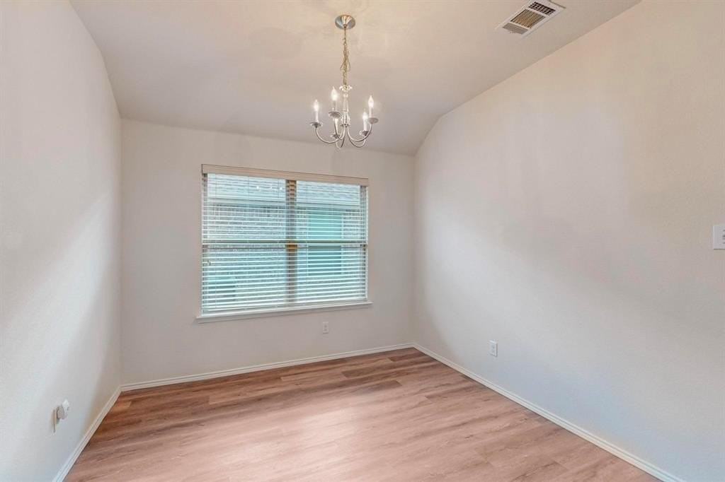 4728 Meadow Green Trl - Photo 6 of 40