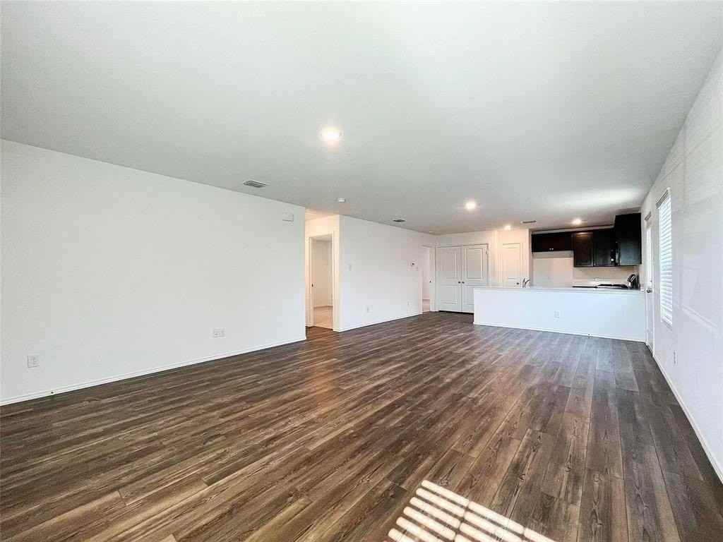 7413 Jackrabbit Ave - Photo 3 of 16