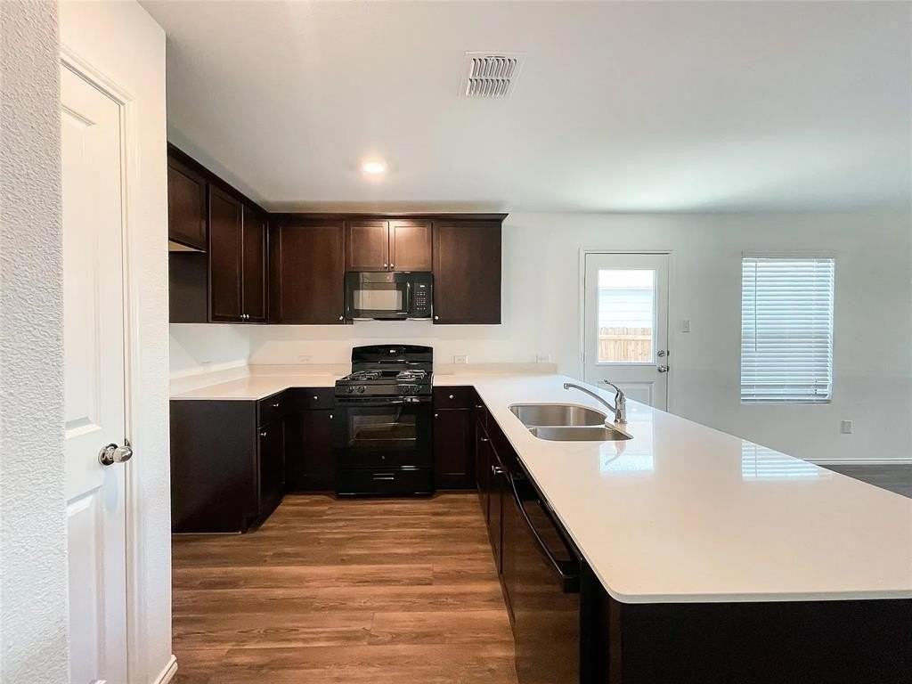 7413 Jackrabbit Ave - Photo 4 of 16