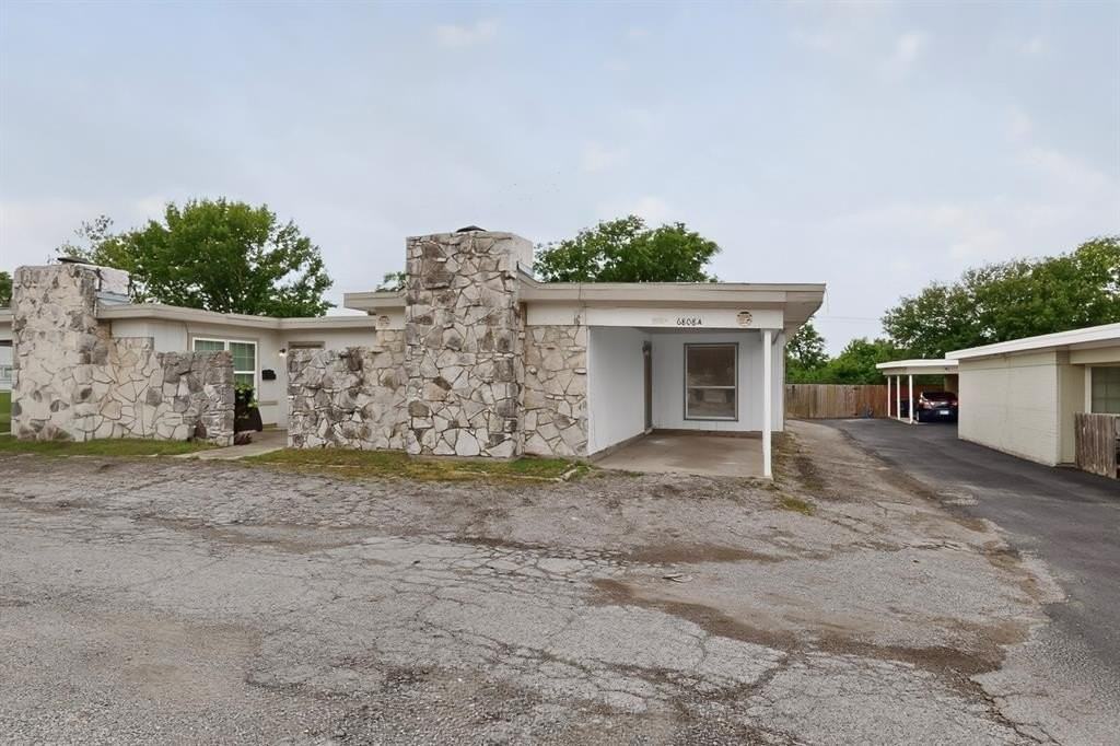 6808 Trail Lake Dr #A - Photo 3 of 37