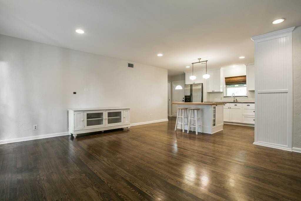 630 Downing Dr - Photo 5 of 22