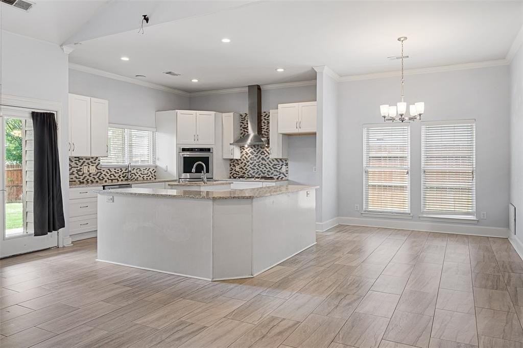 8406 Willowbrook Dr - Photo 5 of 27