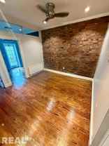 E 1st St #3R - Photo 1 of 1