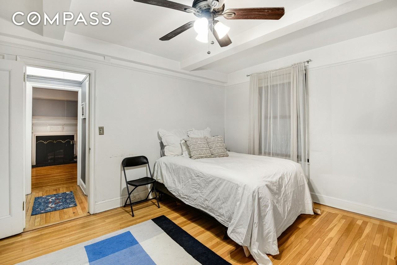 205 E 78th St #2T - Photo 6 of 10