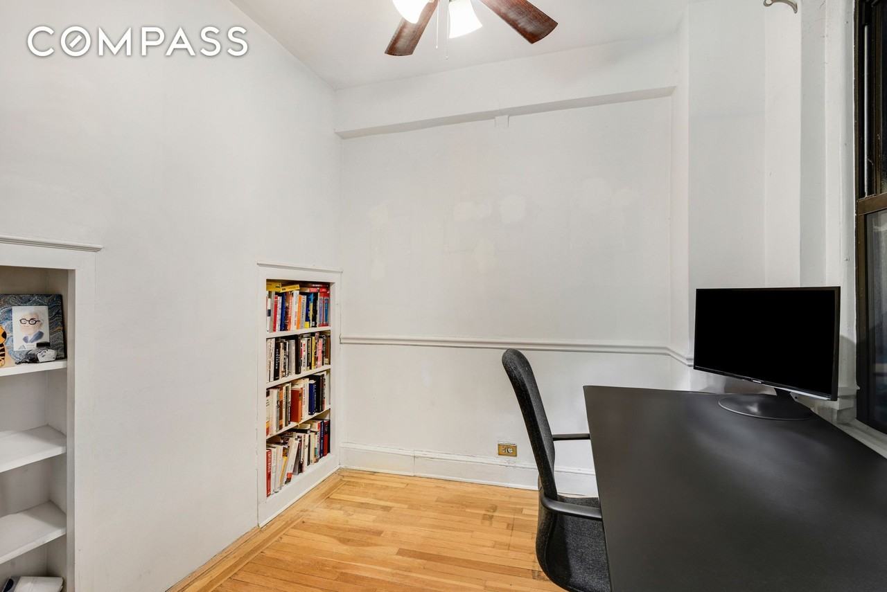 205 E 78th St #2T - Photo 7 of 10