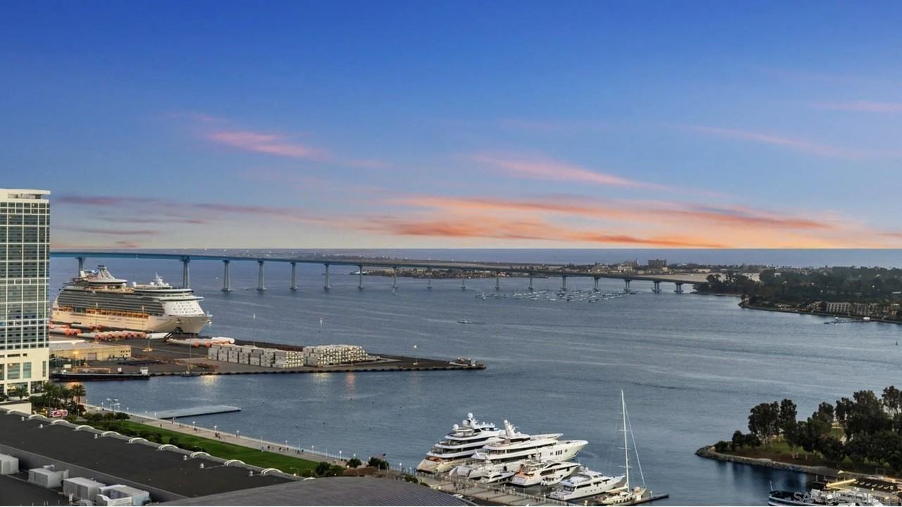 200 W Harbor Dr #2902 - Photo 5 of 42