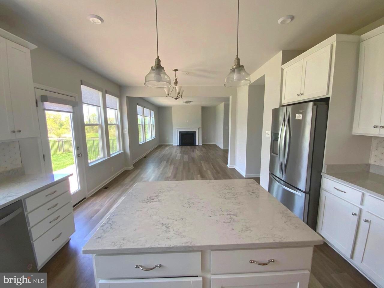 5763 Hawk Ridge Rd - Photo 7 of 50