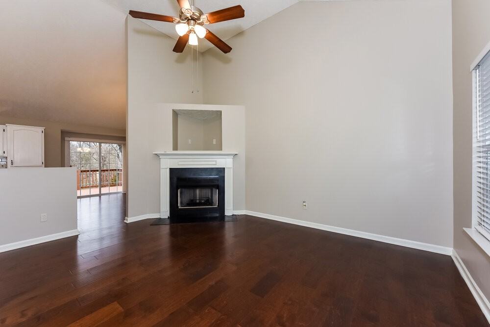 916 Pebble Beach Cir - Photo 3 of 16