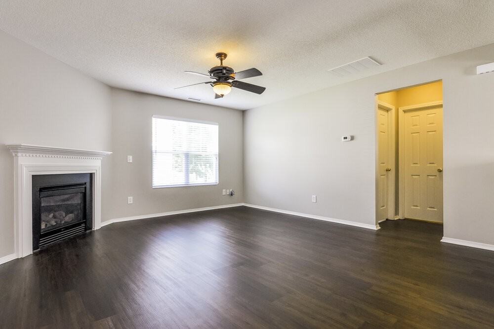 3149 Varcroft Rd - Photo 2 of 15