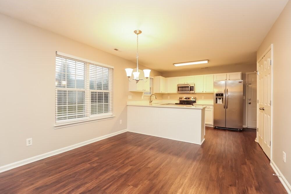 1514 Winter Ct - Photo 6 of 17