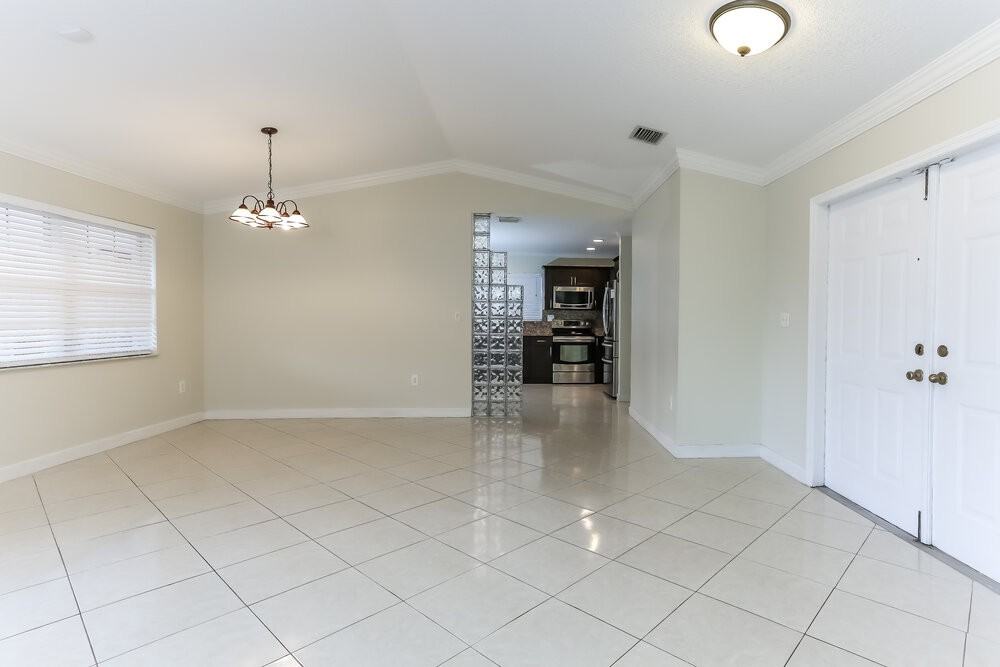 15439 Sw 172nd Ter - Photo 3 of 15