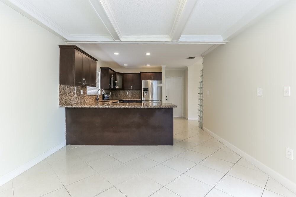 15439 Sw 172nd Ter - Photo 4 of 15